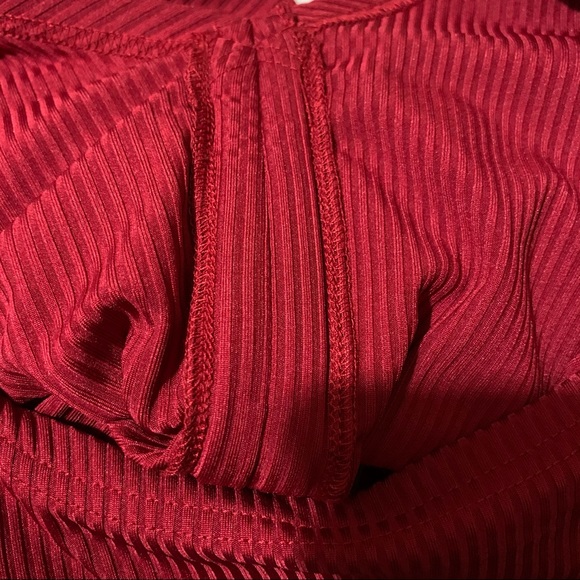 Red Ribbed Cropped Drawstring-Tie Ruched-Front Top - Picture 8 of 11